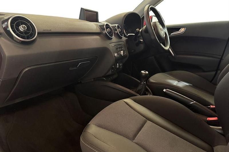 Used Audi A1 Sport 122 HP (89 kW) 2013 Red Hatchback