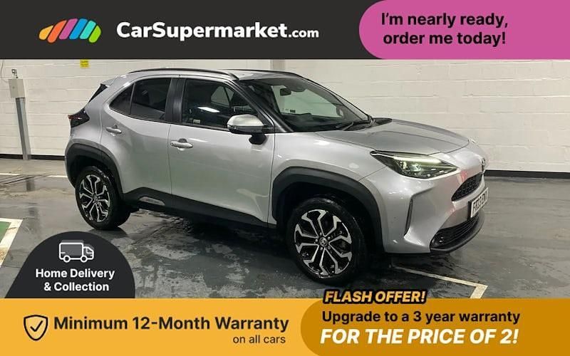 Used 2025 Toyota Yaris Hybrid Design Estate | £18,197 (Super price) - Image 1/3