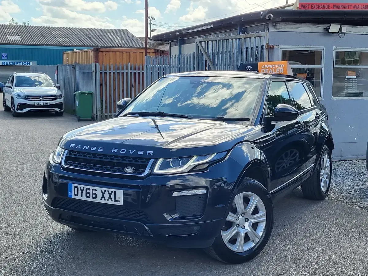 Used Land Rover Range Rover evoque SE 2016 Black Estate