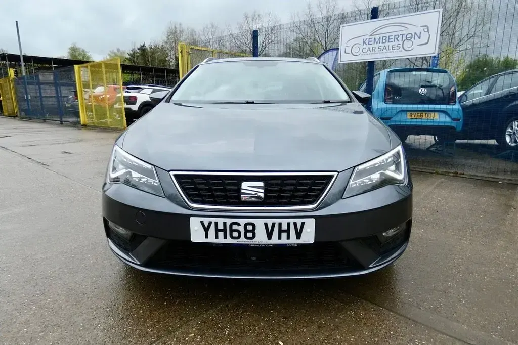 Used Seat Leon ST SE Dynamic 115 HP (84 kW) 2018 Grey Estate