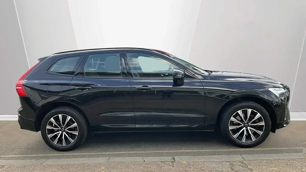 Used Volvo XC60 Plus 194 HP (142 kW) 2023 Black SUV