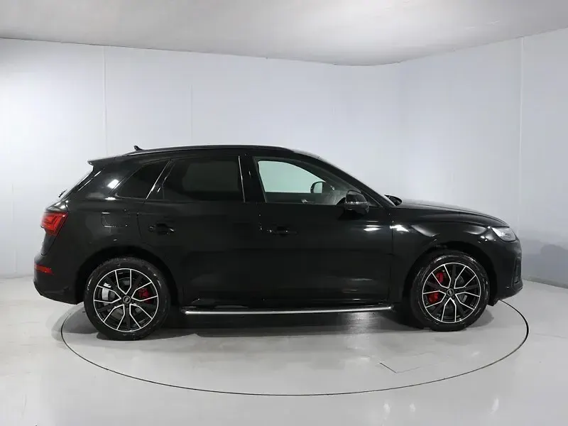 Used Audi Q5 Premium 265 HP (194 kW) 2022 Black SUV