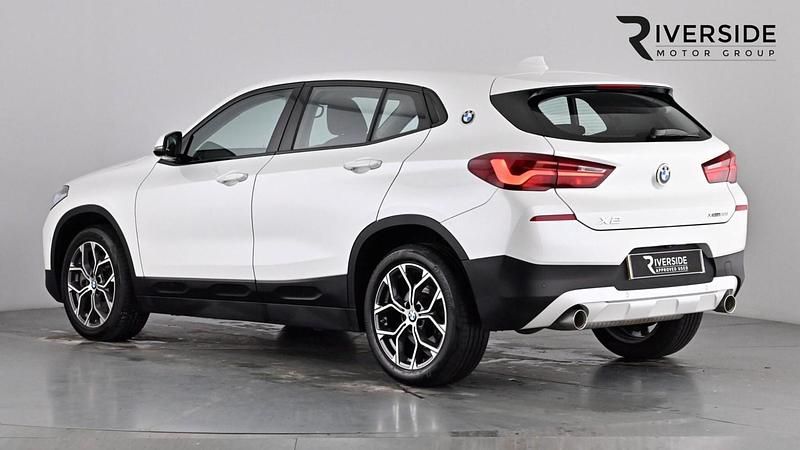 Used BMW X2 Sport Line 178 HP (130 kW) 2022 Mineral white SUV