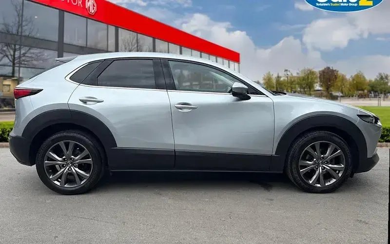 Używany Mazda CX-30 Inclusive 186 KM (136 kW) 2022 Srebrny SUV