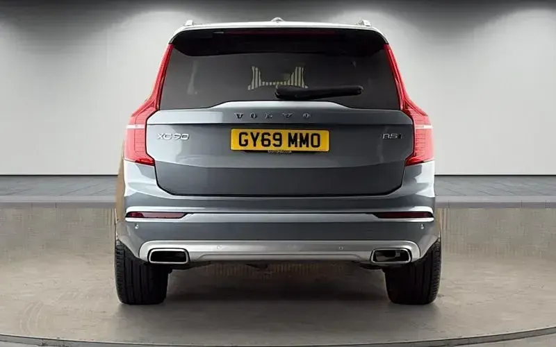 Usado Volvo XC90 Momentum 235 CV (172 kW) 2021 SUV