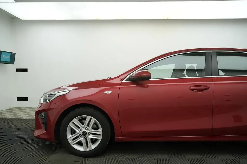 Used Kia Ceed 136 HP (100 kW) 2019 Red Hatchback