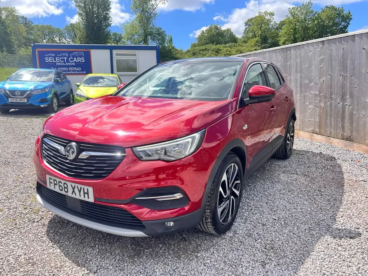 Used Vauxhall Grandland X Elite 130 HP (95 kW) 2019 Red SUV