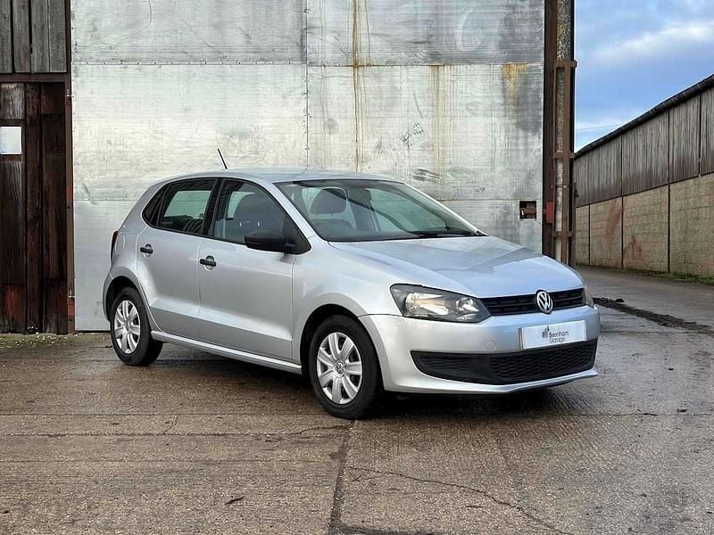 Silver Used 2010 VW Polo S Hatchback | £2,199 (Good price) - Image 1/1