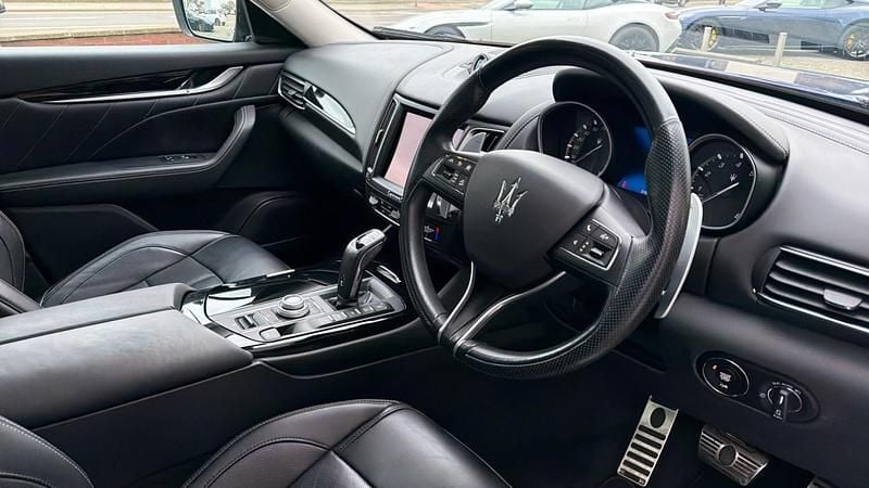 Used Maserati GranSport 350 HP (257 kW) 2020 Blue Estate