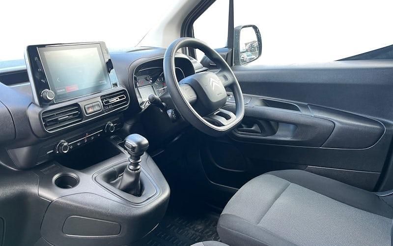 Used Citroën Berlingo 102 HP (75 kW) 2022 Grey MPV