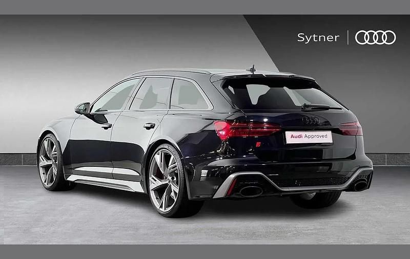 Usado Audi RS6 Performance 620 HP (456 kW) 2024 Preto Carrinha