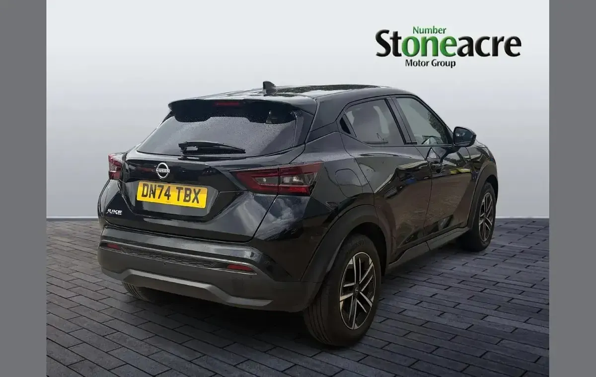Used Nissan Juke N-Connecta 112 HP (82 kW) 2024 Black SUV
