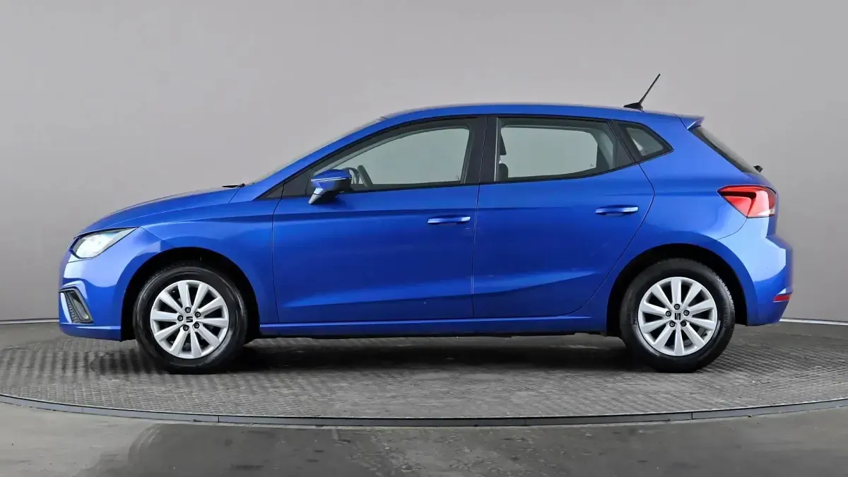 Used Seat Ibiza SE 95 HP (69 kW) 2023 Blue Hatchback