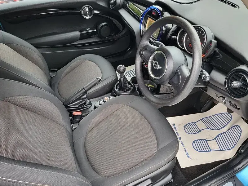 Used Mini ONE 102 HP (75 kW) 2016 Blue Hatchback