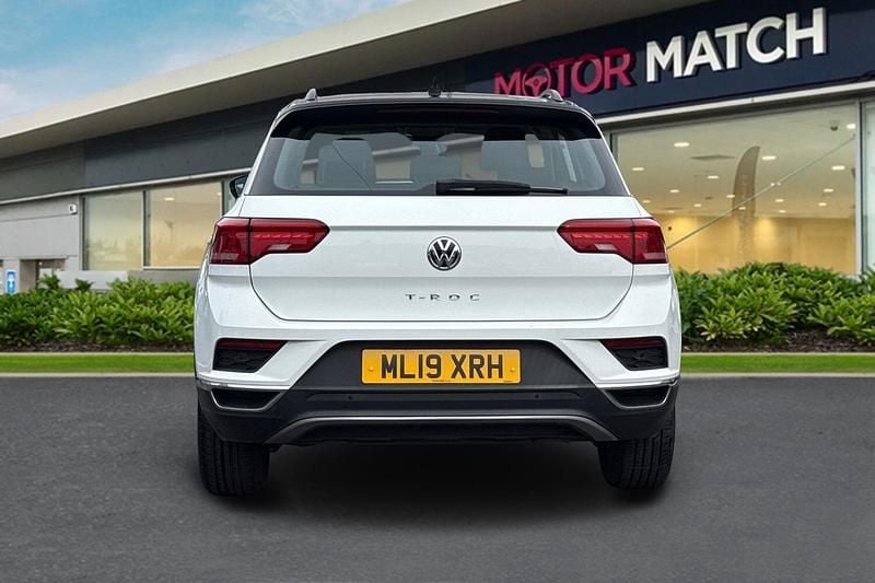Used VW T-Roc SE 150 HP (110 kW) 2019 White SUV