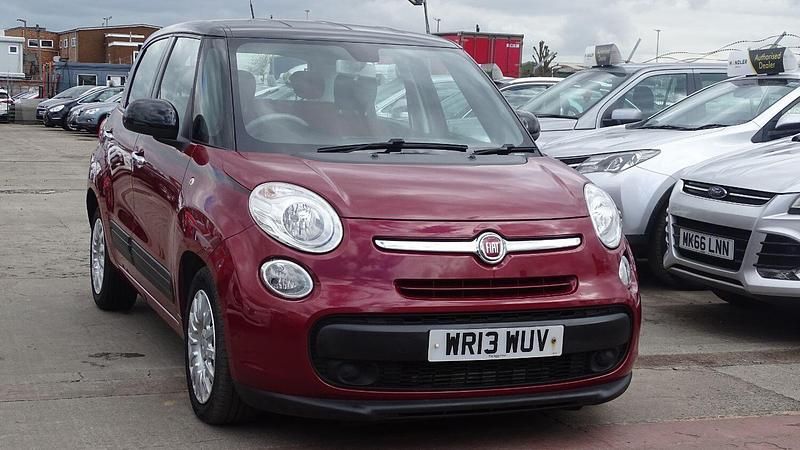 Red Used 2013 Fiat 500L Easy MPV | £1,995 (Fair price) - Image 1/4