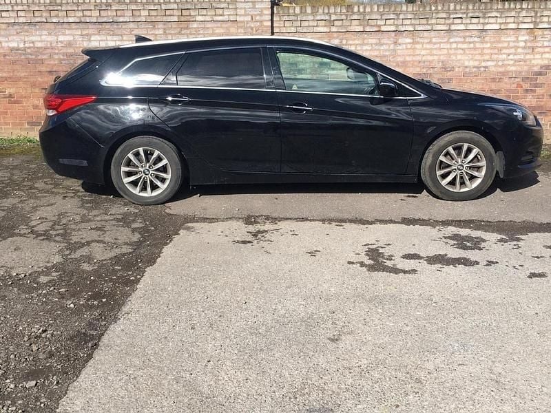 Used Hyundai i40 SE 2015 Black Estate