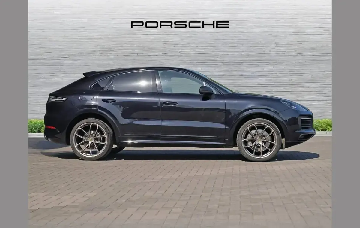 Used Porsche Cayenne S 434 HP (319 kW) 2019 Black SUV