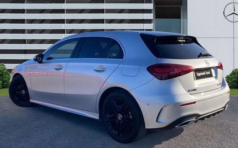 Begagnad Mercedes A200 Executive 163 HK (119 kW) 2026 Halvkombi