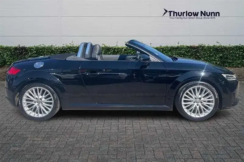 Usado Audi TT Roadster Sport 180 HP (132 kW) 2017 Preto Cabrios