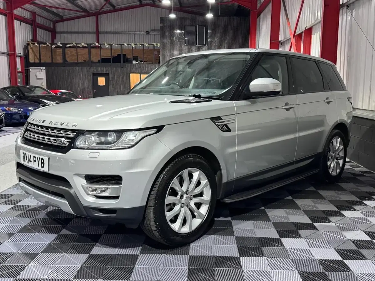 Used Land Rover Range Rover HSE 275 HP (202 kW) 2014 Silver SUV