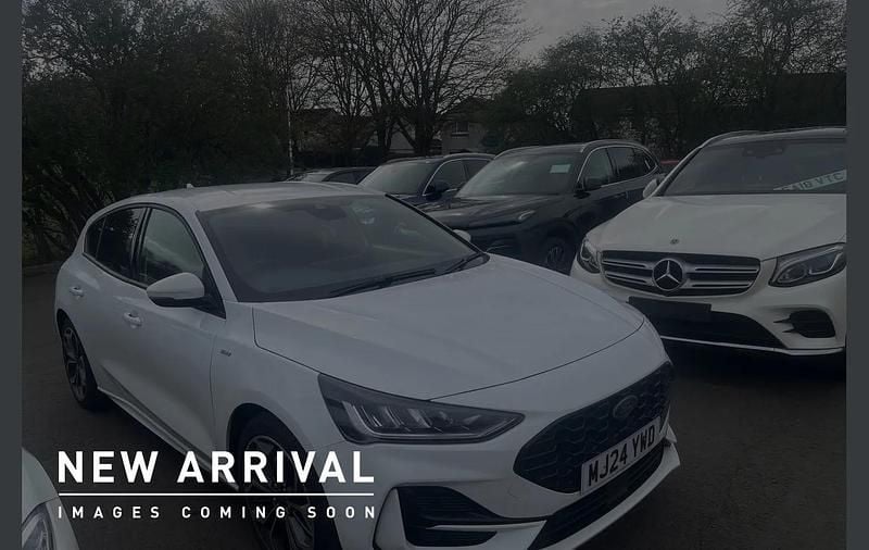 Used Ford Focus ST-Line X 153 HP (112 kW) 2024 White Hatchback