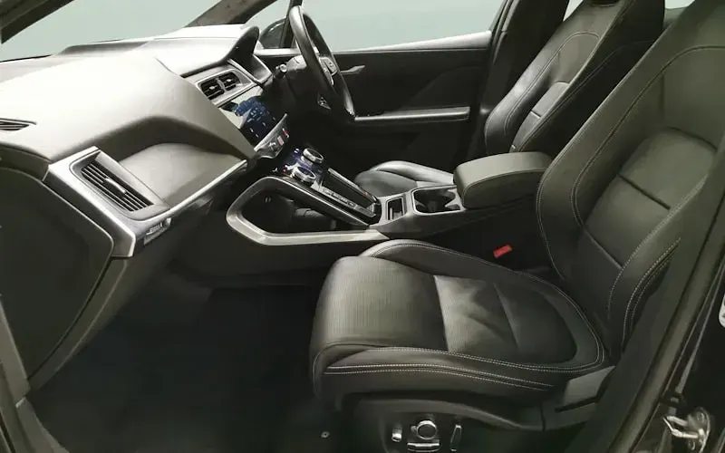 Usado Jaguar I-Pace R-Dynamic 294 kW (400 HP) 2024 Preto SUV