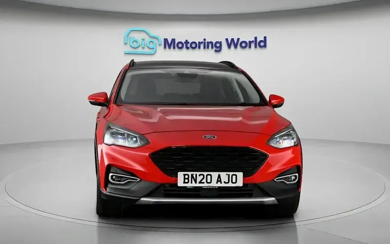 Used Ford Focus Active X 150 HP (110 kW) 2020 Red Estate