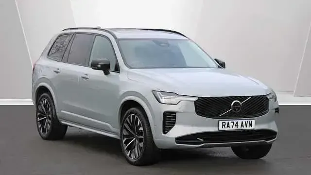 Usado Volvo XC90 Ultra 250 HP (183 kW) 2025 SUV