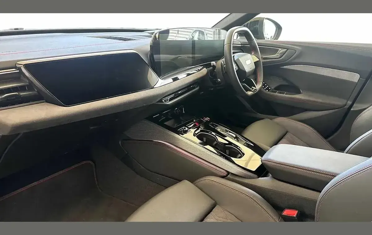 Used Audi A5 Advanced 204 HP (150 kW) 2025 Black Estate