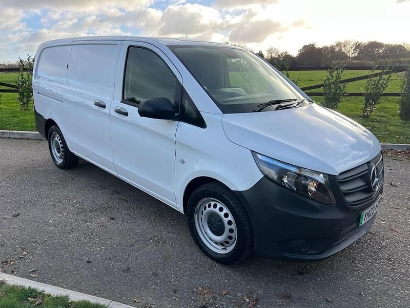 Used Mercedes e-Vito Progressive 85 kW (116 HP) 2023 White MPV