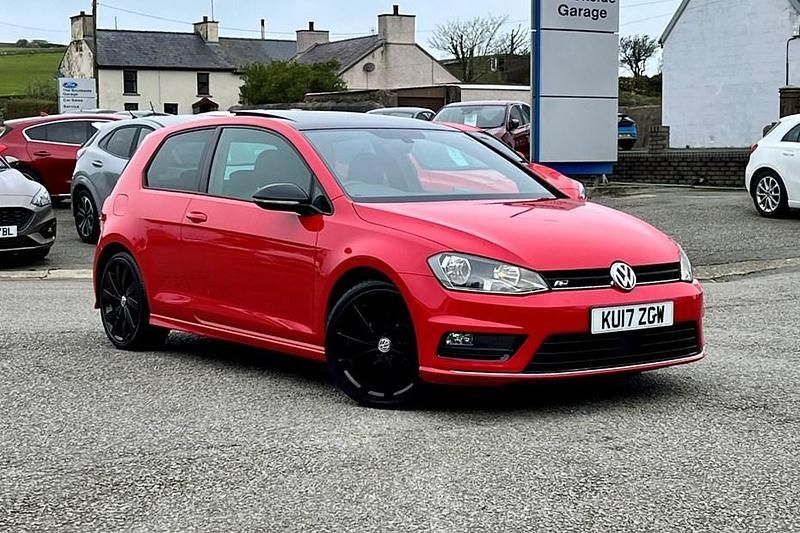 Red Used 2017 VW Golf VII R-line Edition Hatchback | £9,499 (Fair price) - Image 1/1