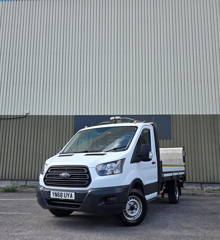 Used Ford Transit 130 HP (95 kW) 2019 White Cabriolet