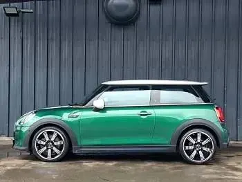 Used Mini Cooper S Exclusive 178 HP (130 kW) 2023 Green Hatchback