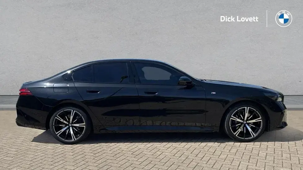 Used BMW 520 M Sport 205 HP (150 kW) 2023 Black Sedan