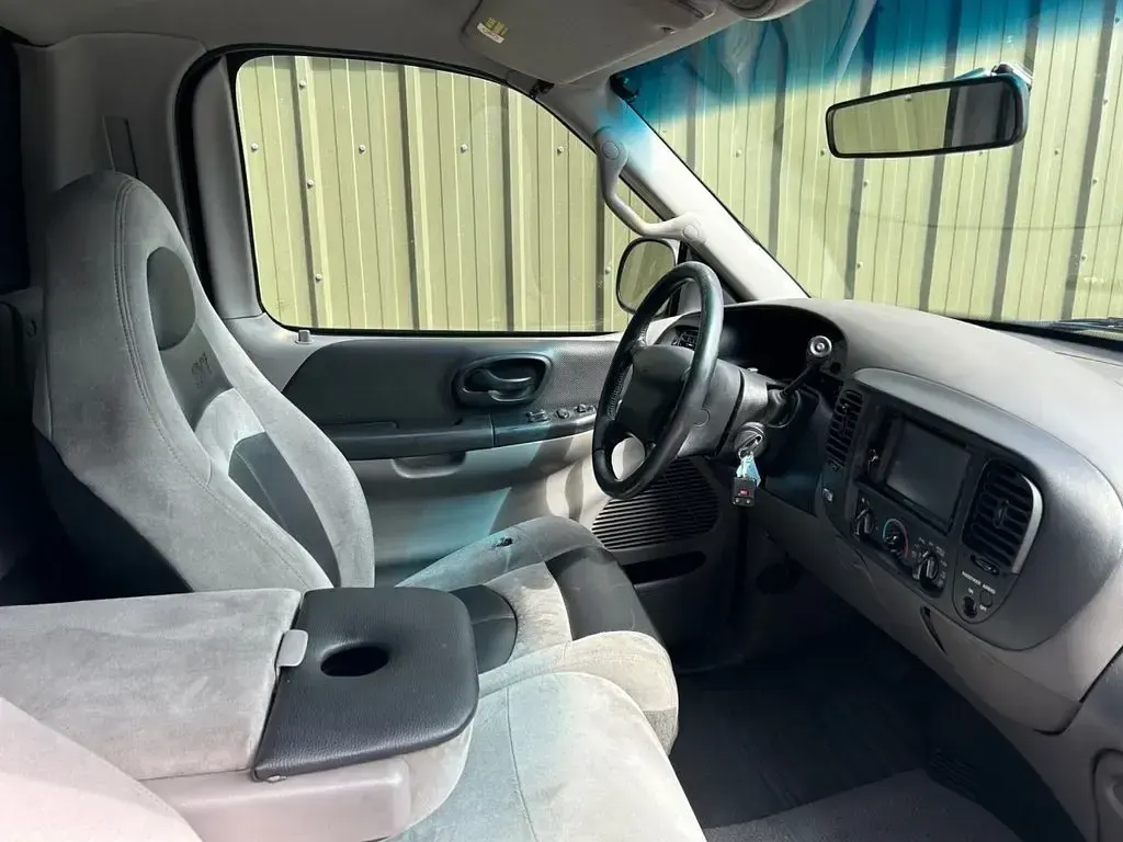 Used Ford F-150 2000 Black Pickup