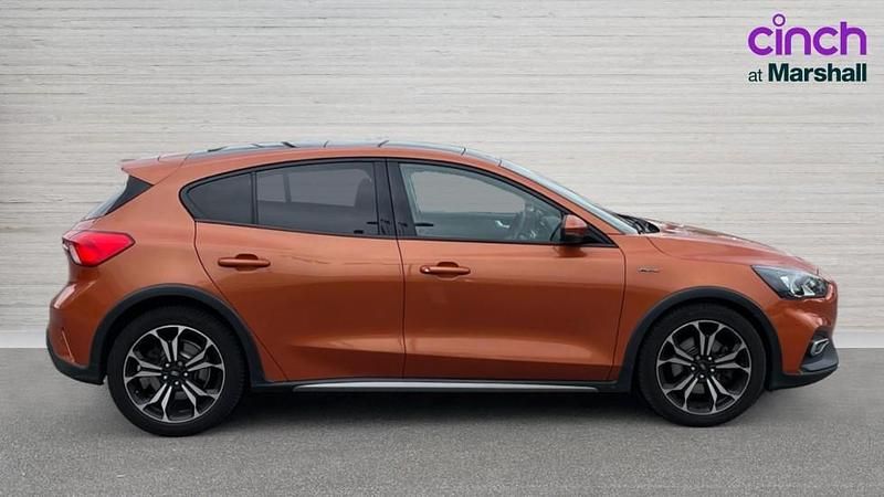 Used Ford Focus Active X 150 HP (110 kW) 2019 Orange