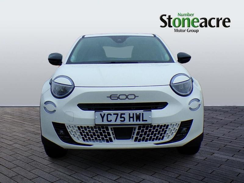 New Fiat 600 99 HP (72 kW) 2025 White Hatchback