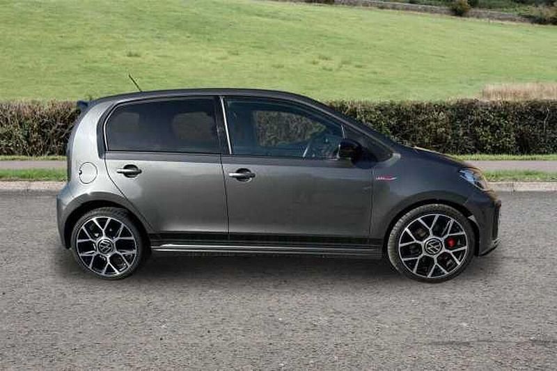 Used VW up! 115 HP (84 kW) 2022 Hatchback