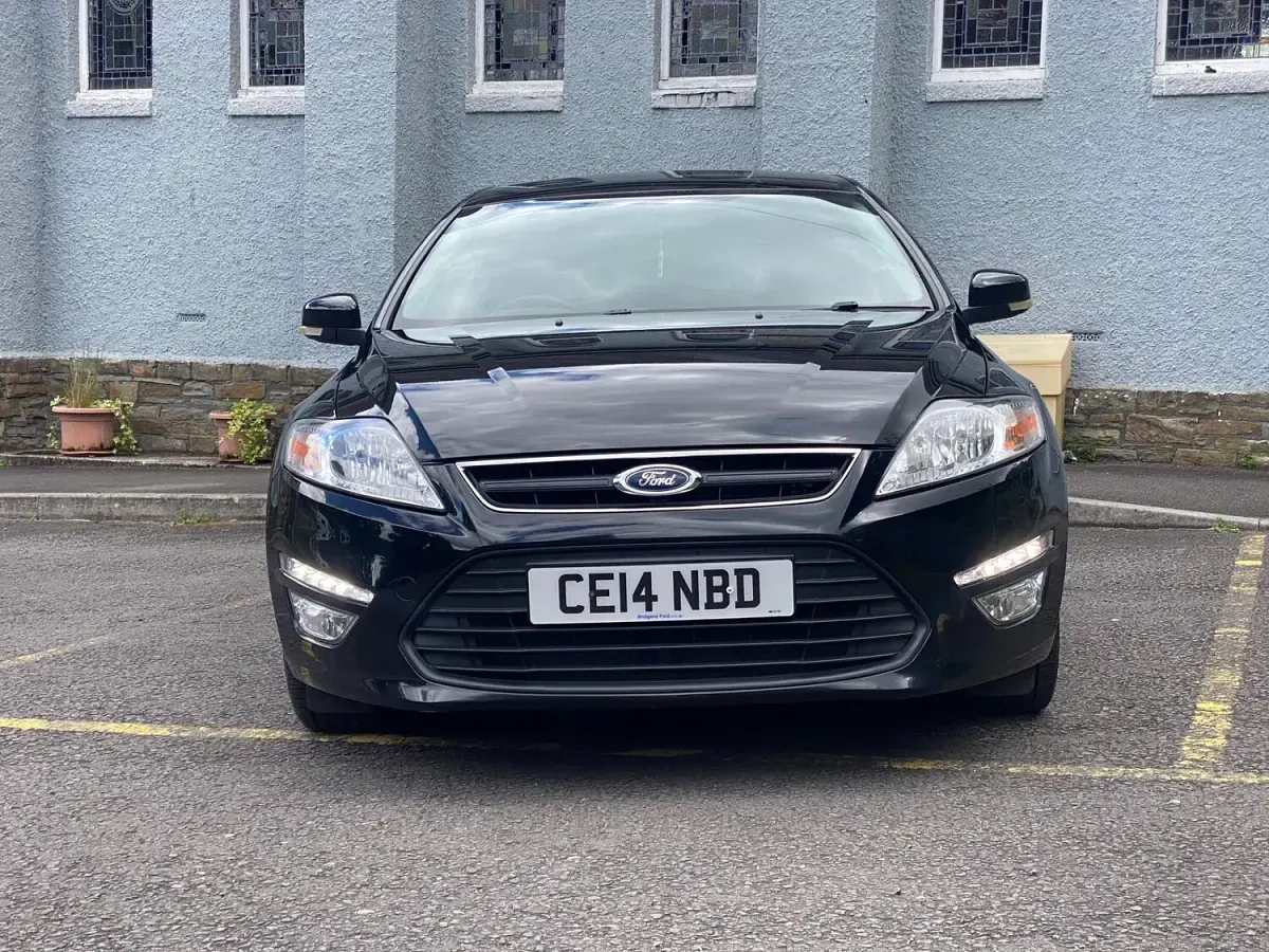 Used Ford Mondeo 115 HP (84 kW) 2014 Black Hatchback