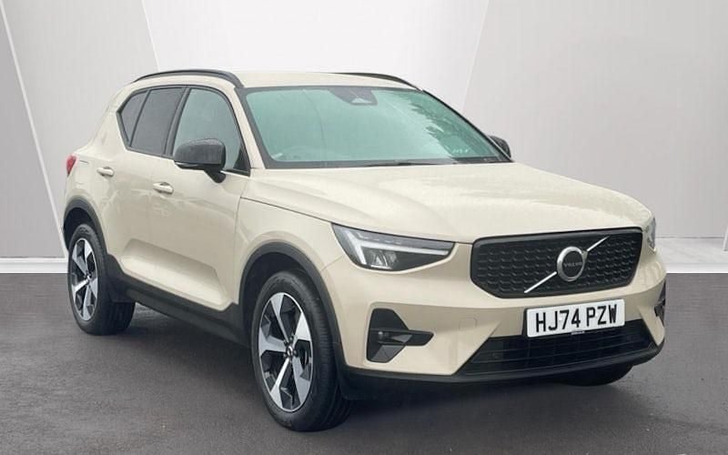Usado Volvo XC40 Plus 197 HP (144 kW) 2026 SUV