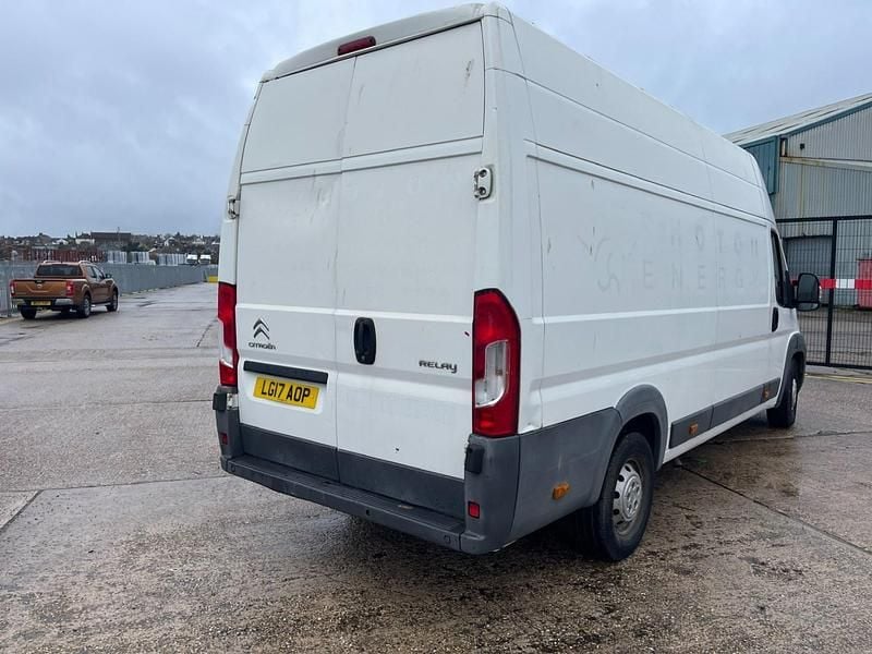 Used Citroën Relay 130 HP (95 kW) 2017 White Van