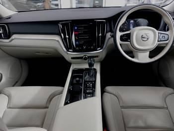 Used Volvo S60 Inscription 250 HP (183 kW) 2020 Blue Sedan