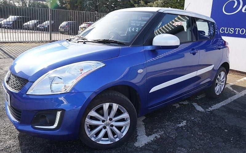 Used Suzuki Swift SZ3 94 HP (69 kW) 2015 Blue Hatchback