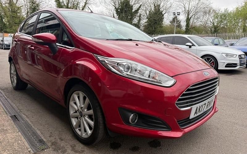 Usado Ford Fiesta Titanium 125 HP (91 kW) 2017 Vermelho Citadino