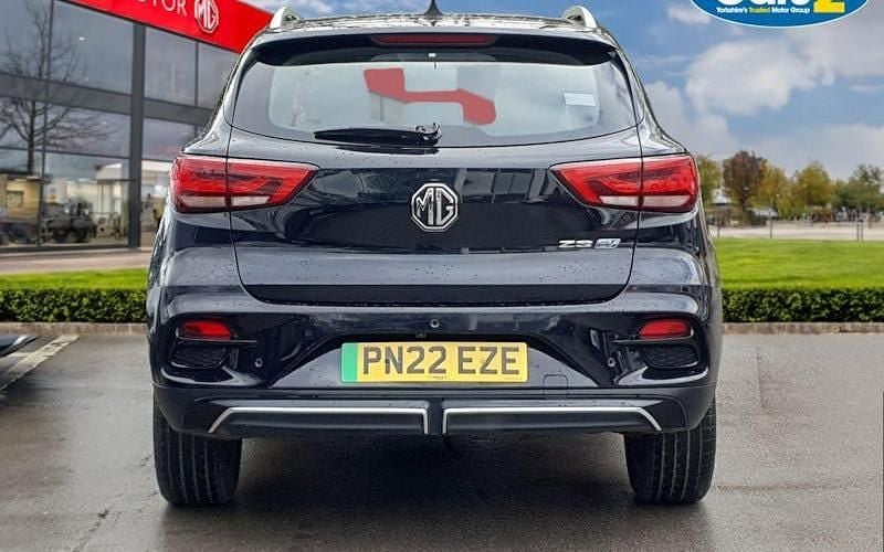 Used MG ZS Trophy 114 kW (156 HP) 2022 Black SUV