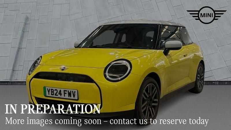 Used Mini Cooper Hatch 133 kW (181 HP) 2024 Yellow Hatchback