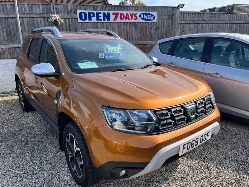 Orange Used 2019 Dacia Duster Prestige SUV | £8,750 (Fair price) - Image 1/4