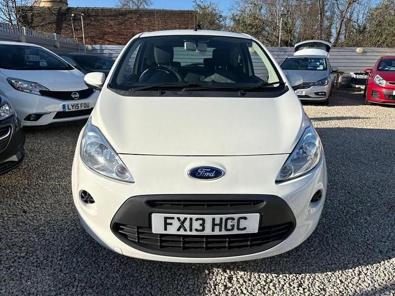 Used Ford Ka S 69 HP (50 kW) 2013 White Hatchback