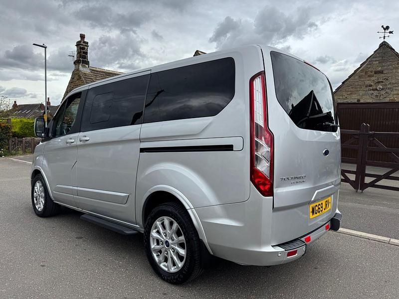 Used Ford Tourneo Custom Titanium 2019 Silver Van